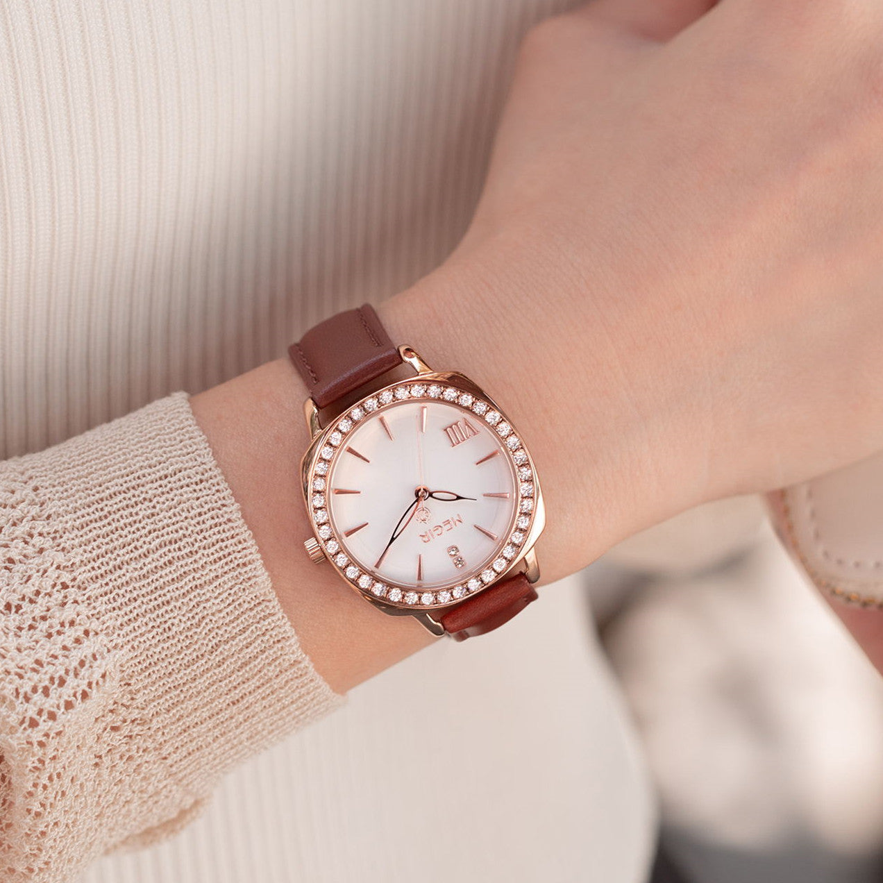 MEGIR Fashion Women Watch Luxury Diamond Leather Ladies Bracelet Watch Female Quartz Wristwatches Dress Clock Relogio Feminino 7029-2